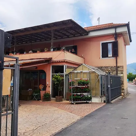Terre Di Family شقة *